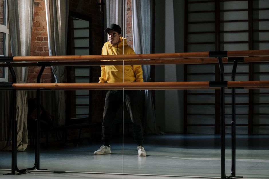 Dancing Confidently At A Live Show: Sorting Fact From Fiction
