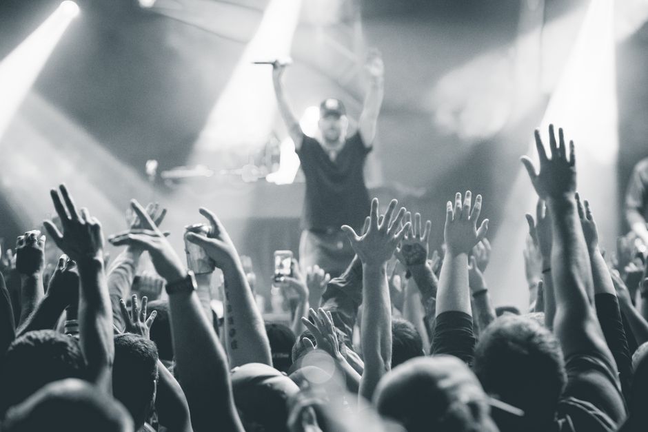 Protecting Your Hearing At Concerts With Friends